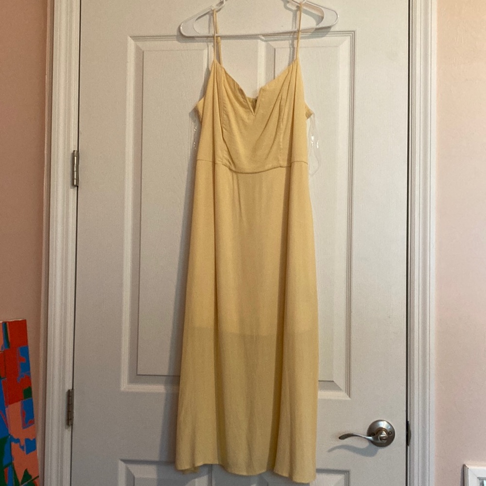 Would be nice for a graduation, wedding, dinner, baby shower, ect…